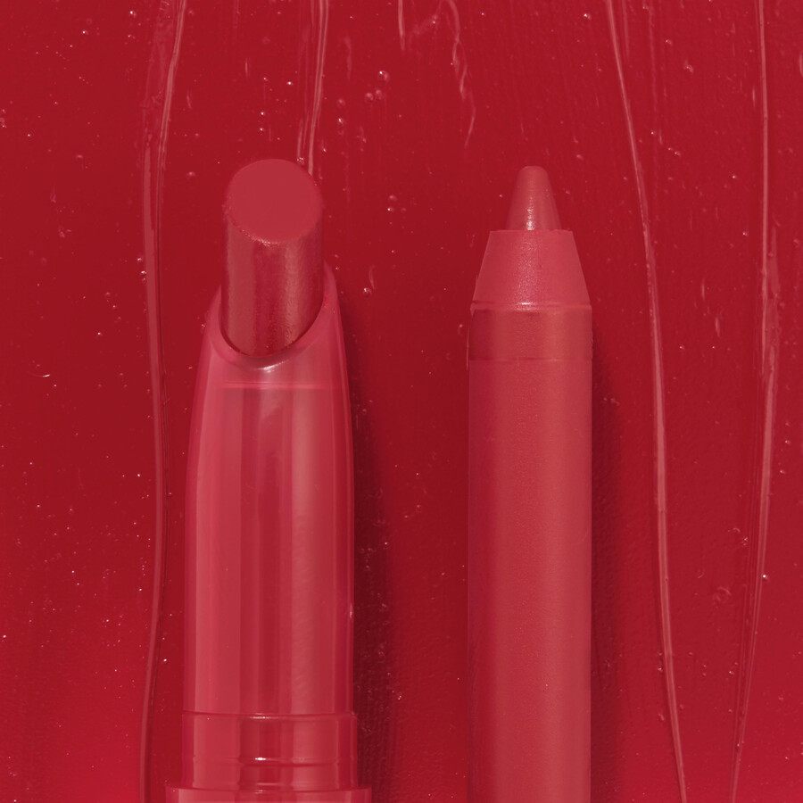 ensemble crayon à lèvres et rouge à lèvres