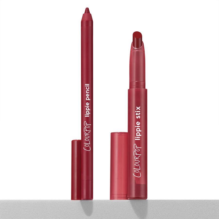 ensemble crayon à lèvres et rouge à lèvres