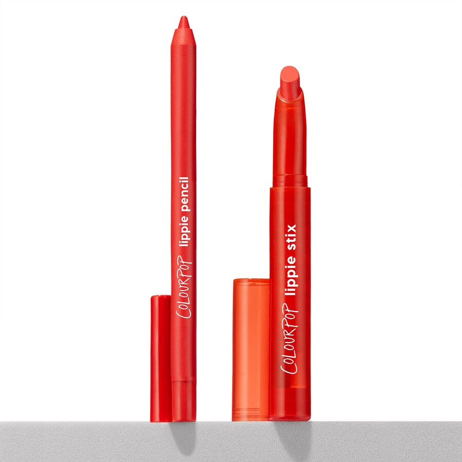 ensemble crayon à lèvres et rouge à lèvres