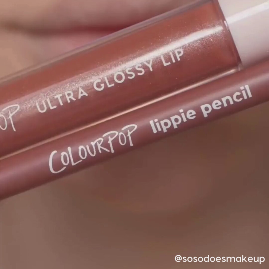 ensemble crayon à lèvres et gloss